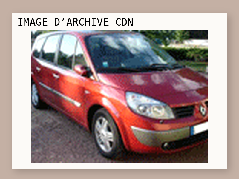 Une Renault Scenic Sportway 1,6 litres grise gagné avec le jeu Michelin Pax System.